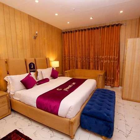 Hotel Premier Inn Johar Town Lahore Eksteriør bilde