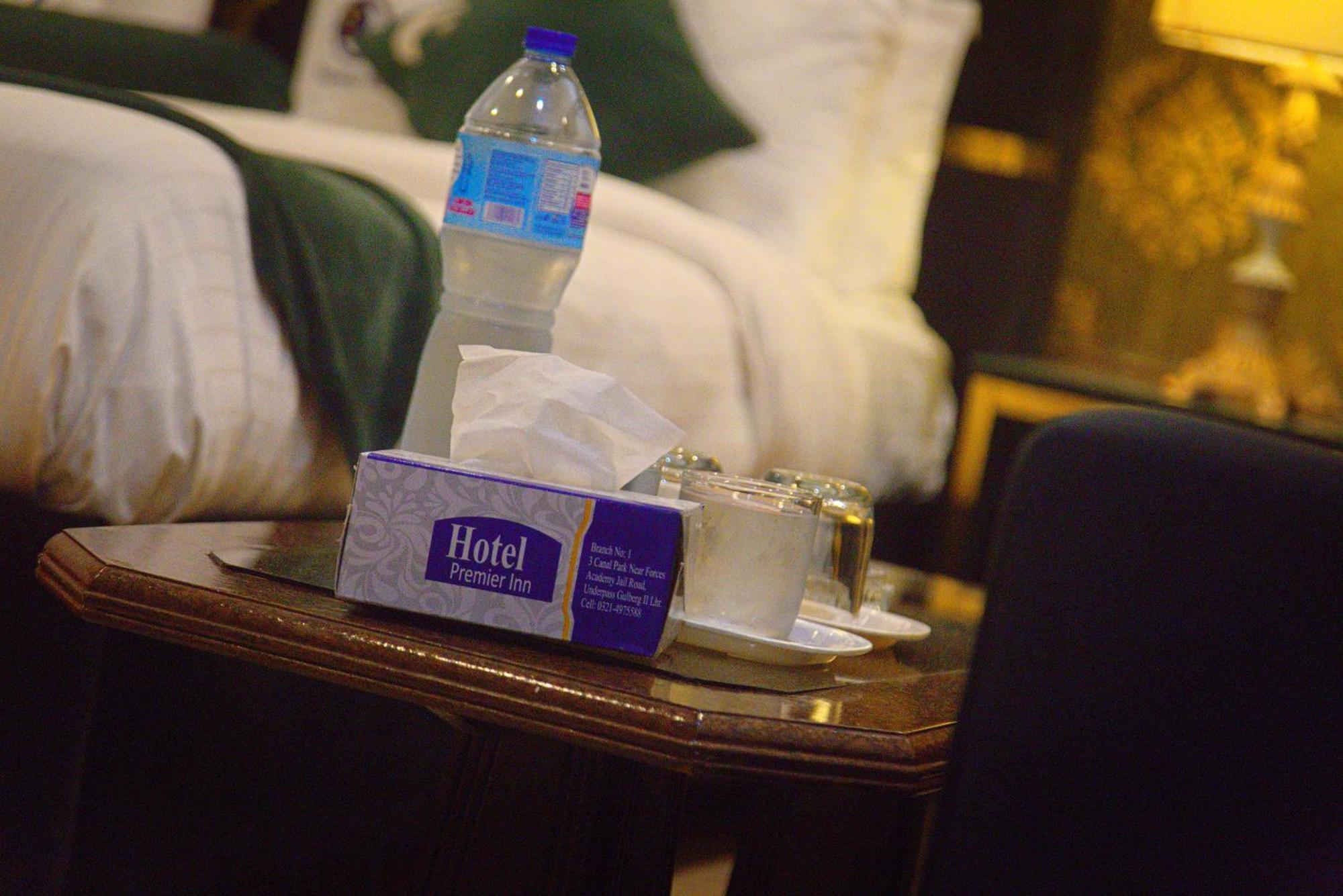 Hotel Premier Inn Johar Town Lahore Eksteriør bilde