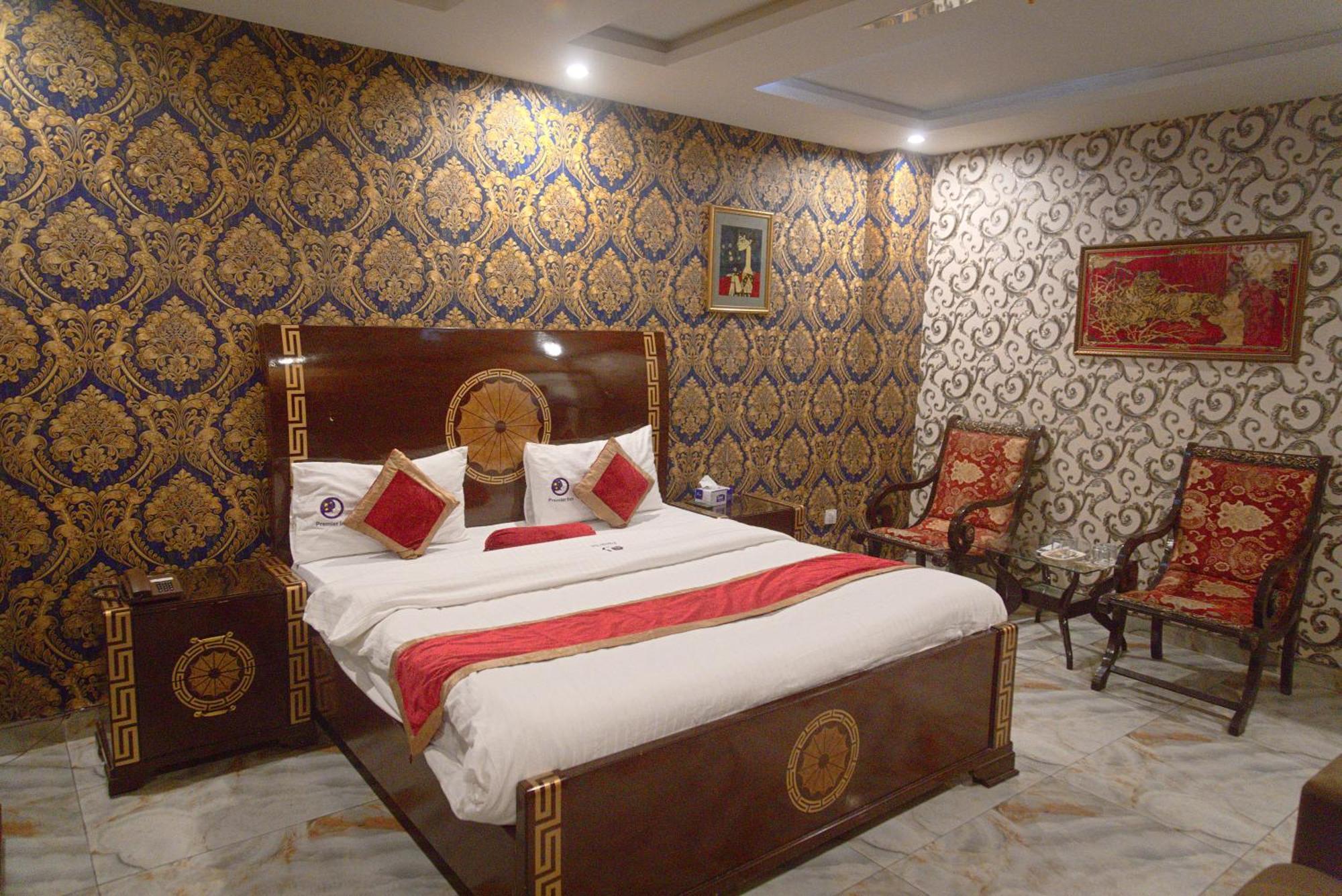 Hotel Premier Inn Johar Town Lahore Eksteriør bilde