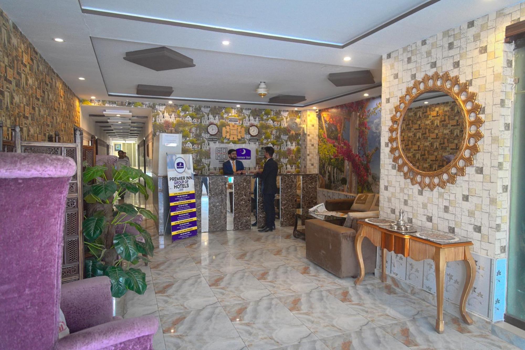 Hotel Premier Inn Johar Town Lahore Eksteriør bilde