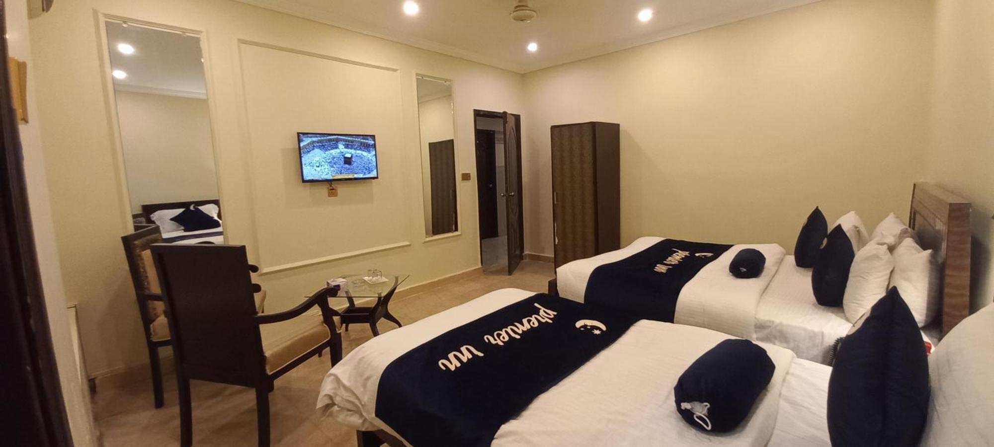 Hotel Premier Inn Johar Town Lahore Eksteriør bilde