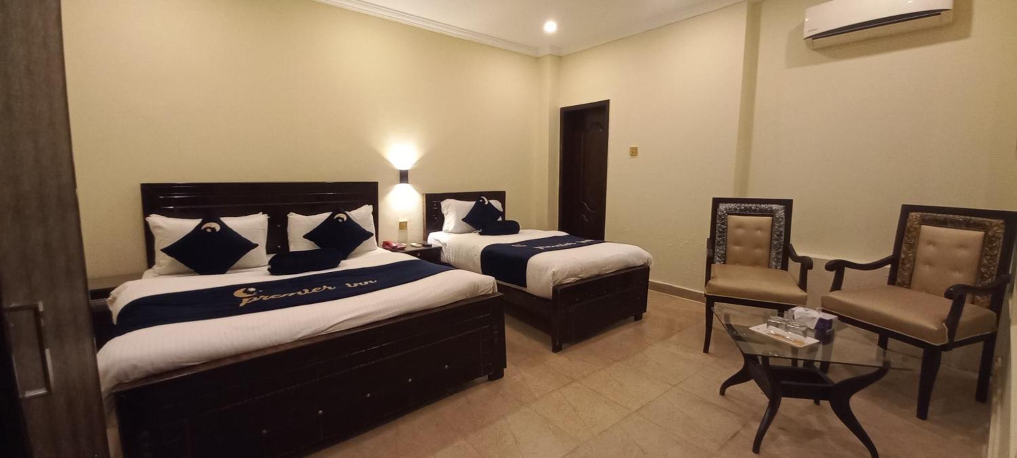 Hotel Premier Inn Johar Town Lahore Eksteriør bilde