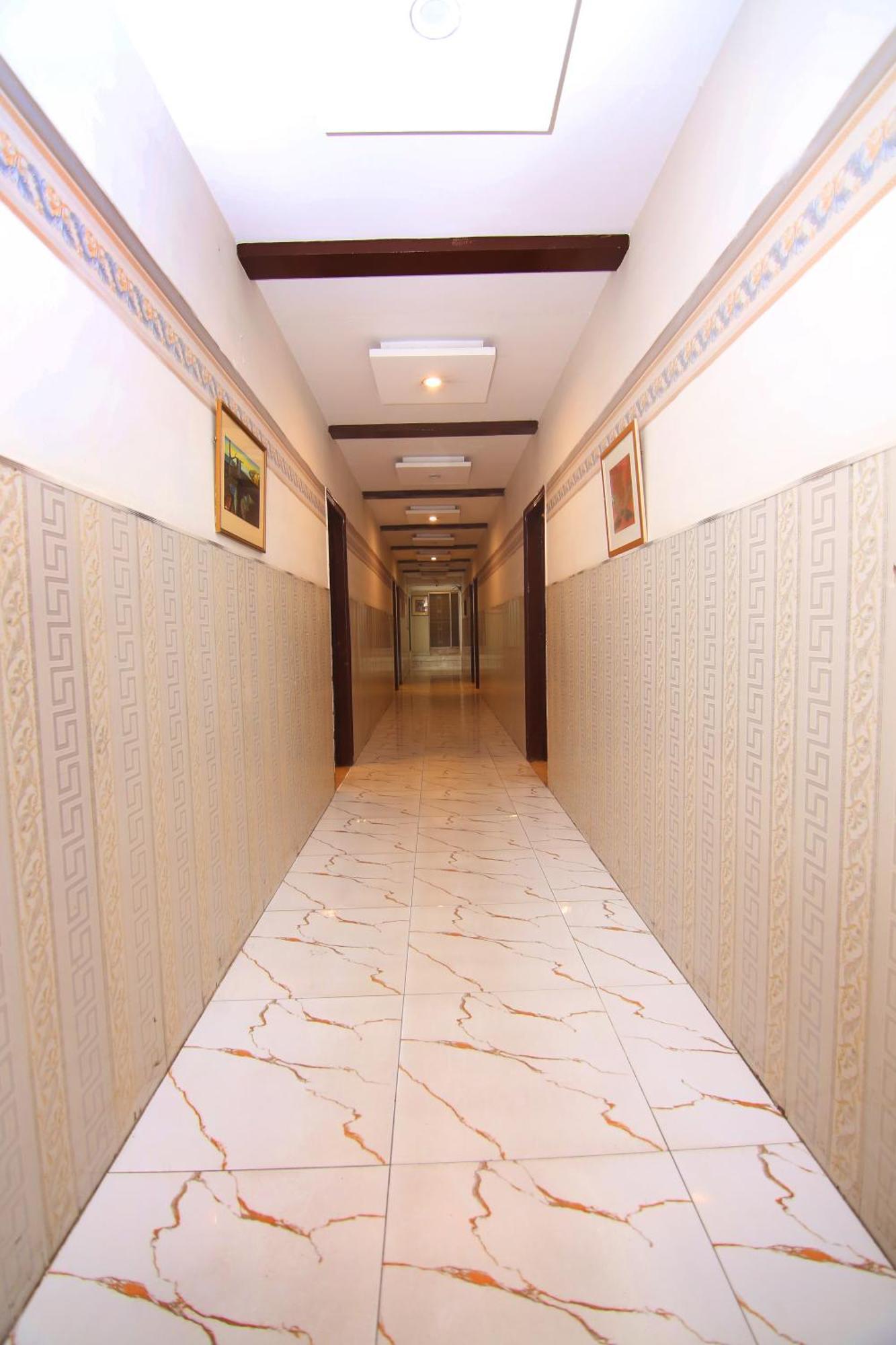 Hotel Premier Inn Johar Town Lahore Eksteriør bilde