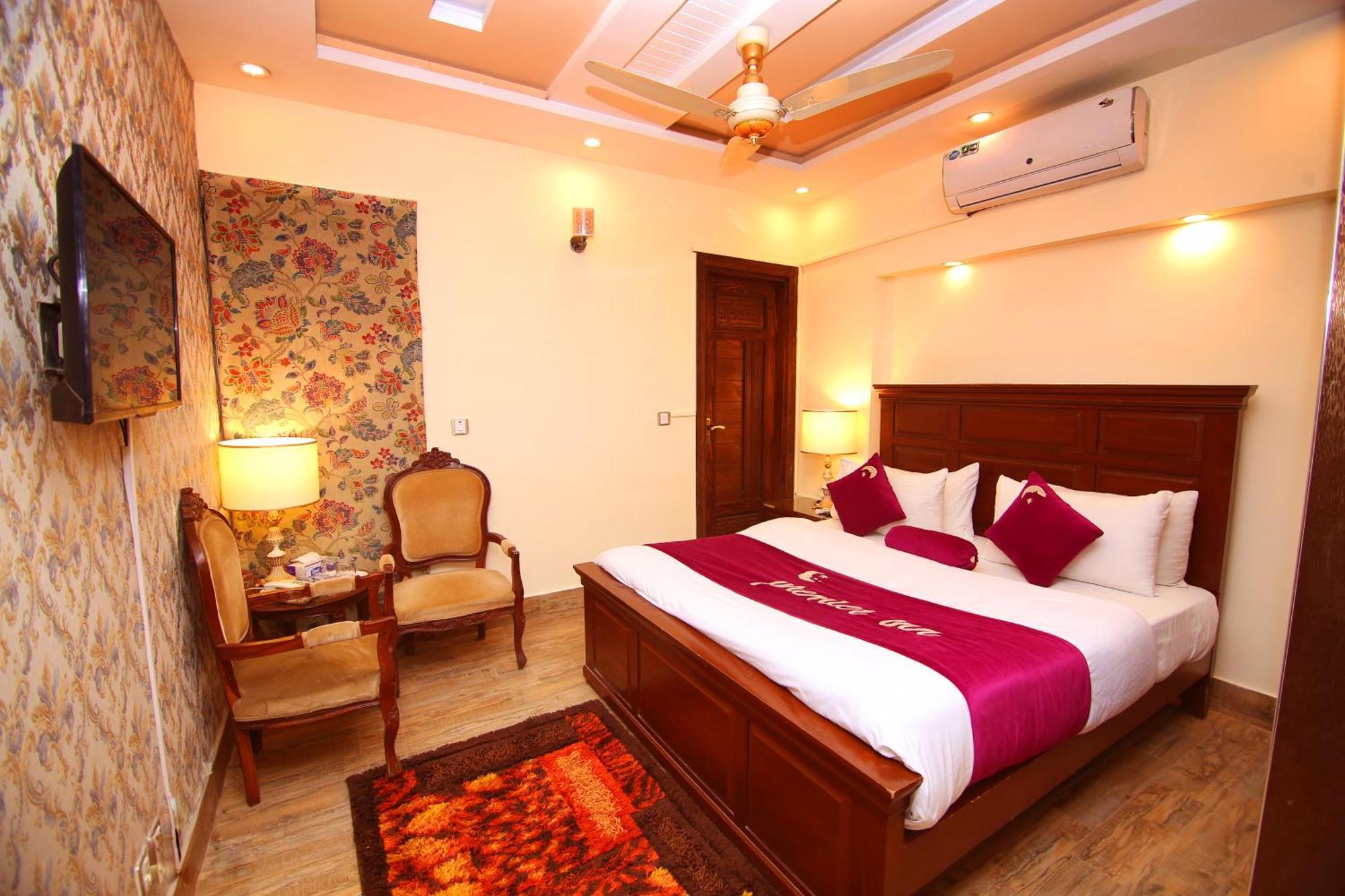 Hotel Premier Inn Johar Town Lahore Eksteriør bilde