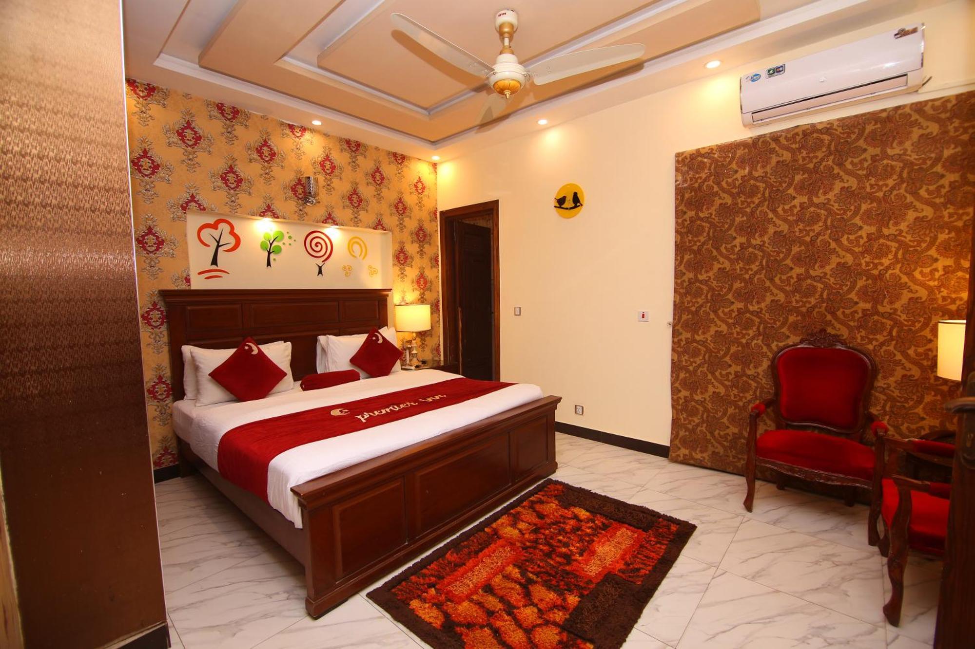 Hotel Premier Inn Johar Town Lahore Eksteriør bilde
